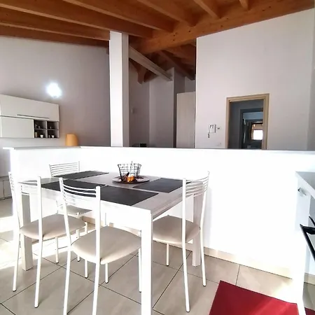 アパート Loft By Ixihome Travedona