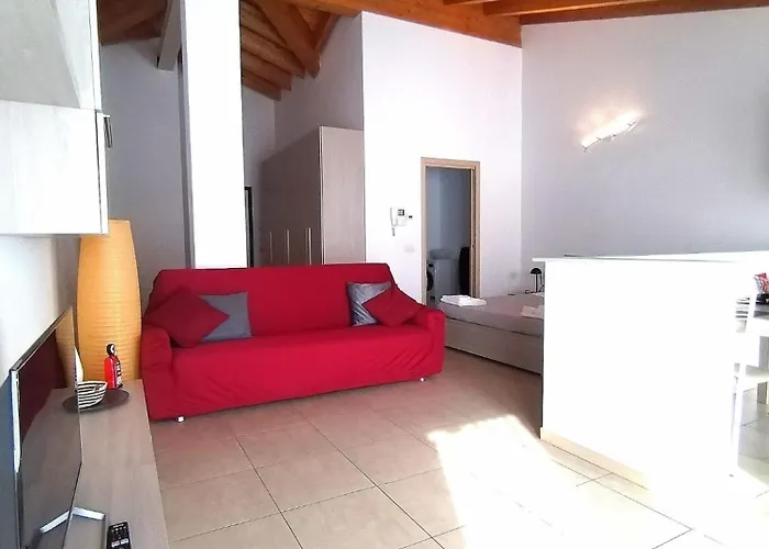 דירה Loft By Ixihome *